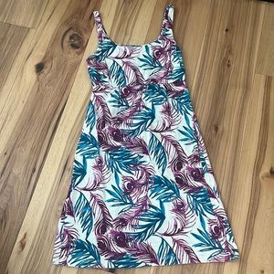 Tommy Bahama Beach Dress floral feather pattern sleeveless